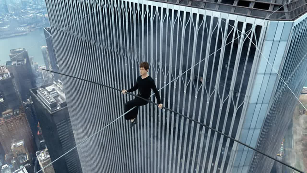 男子在海拔412米钢丝上跳舞睡觉，美国世贸双子塔做见证，真实事件改编