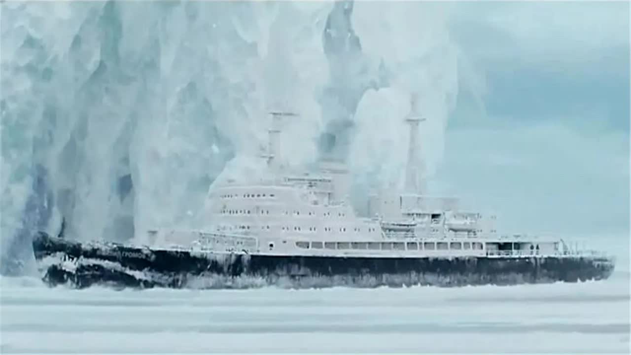 大型破冰船与冰山相撞，70人被困南极133天，最后依靠船长完美操作逃出生天！